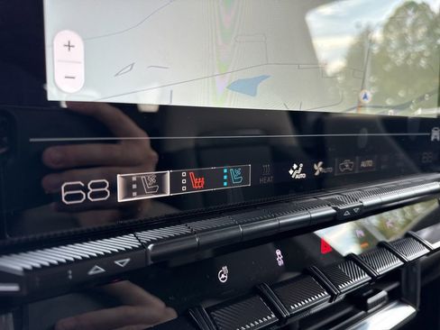 New 2026 GMC Hummer EV SUV image 23