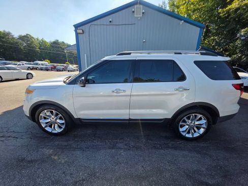 Used 2013 Ford Explorer XLT FWD image 8