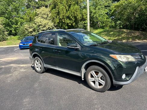 Used 2013 Toyota RAV4 XLE FWD image 2