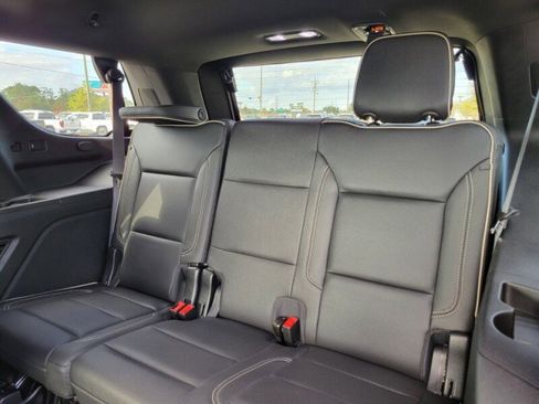 Used 2022 GMC Yukon SLT w/ SLT Luxury Package image 29