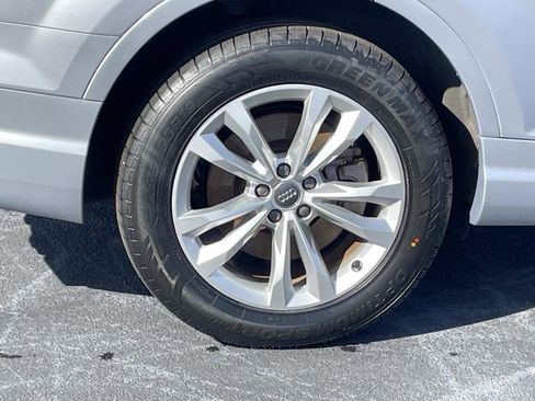 Used 2018 Audi Q7 3.0T Premium Plus w/ Premium Plus Package image 9