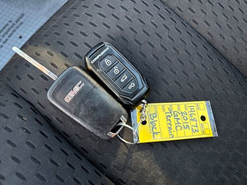 Used 2015 GMC Terrain SLE image 24