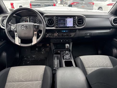 Used 2023 Toyota Tacoma TRD Sport image 12