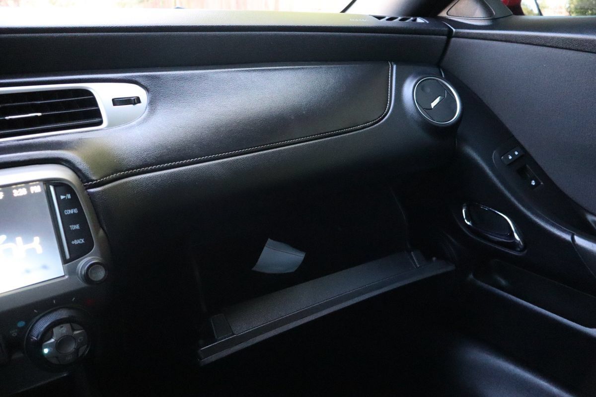 Used 2014 Chevrolet Camaro LT RWD image 33