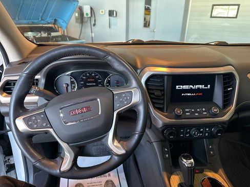 Used 2018 GMC Acadia Denali w/ Technology Package image 20