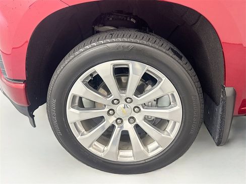 Used 2021 Chevrolet Silverado 1500 High Country w/ Technology Package image 31