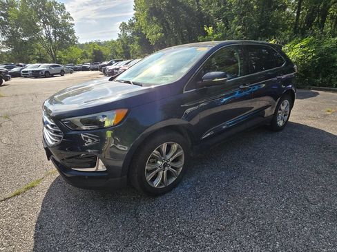 Used 2023 Ford Edge Titanium AWD/4WD image 2