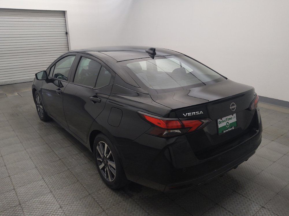 Used 2023 Nissan Versa SV FWD image 5