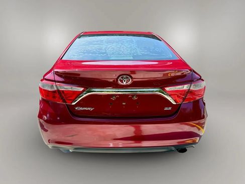 Used 2017 Toyota Camry SE FWD image 4
