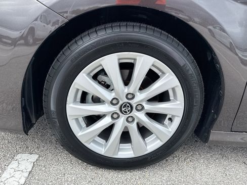 Certified 2020 Toyota Camry LE FWD image 18