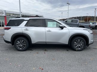 New 2025 Nissan Pathfinder SV w/ SV Premium Package video 2