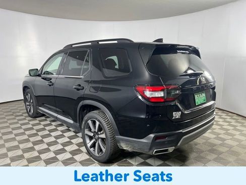 Certified 2023 Honda Pilot Elite image 12