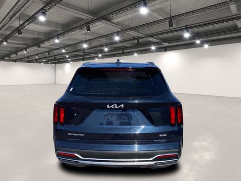 Certified 2023 Kia Sorento EX image 7