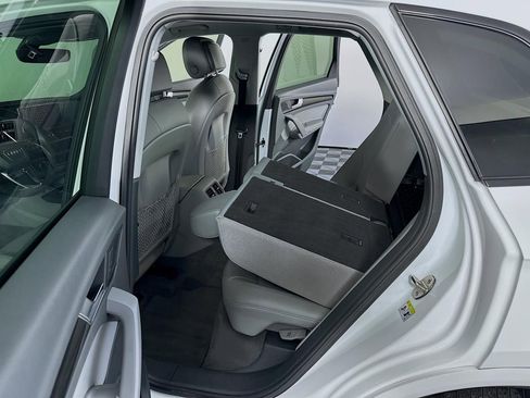 Used 2020 Audi Q5 Prestige image 31