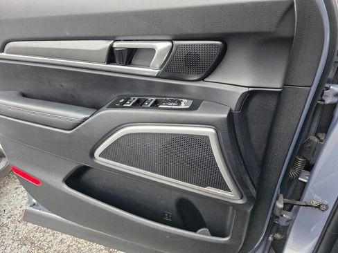 Used 2022 Kia Telluride LX image 29