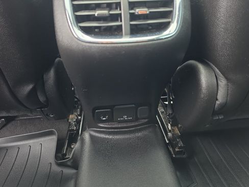 Certified 2017 Chevrolet Malibu Premier w/ Premier Sun and Wheel Package FWD image 18