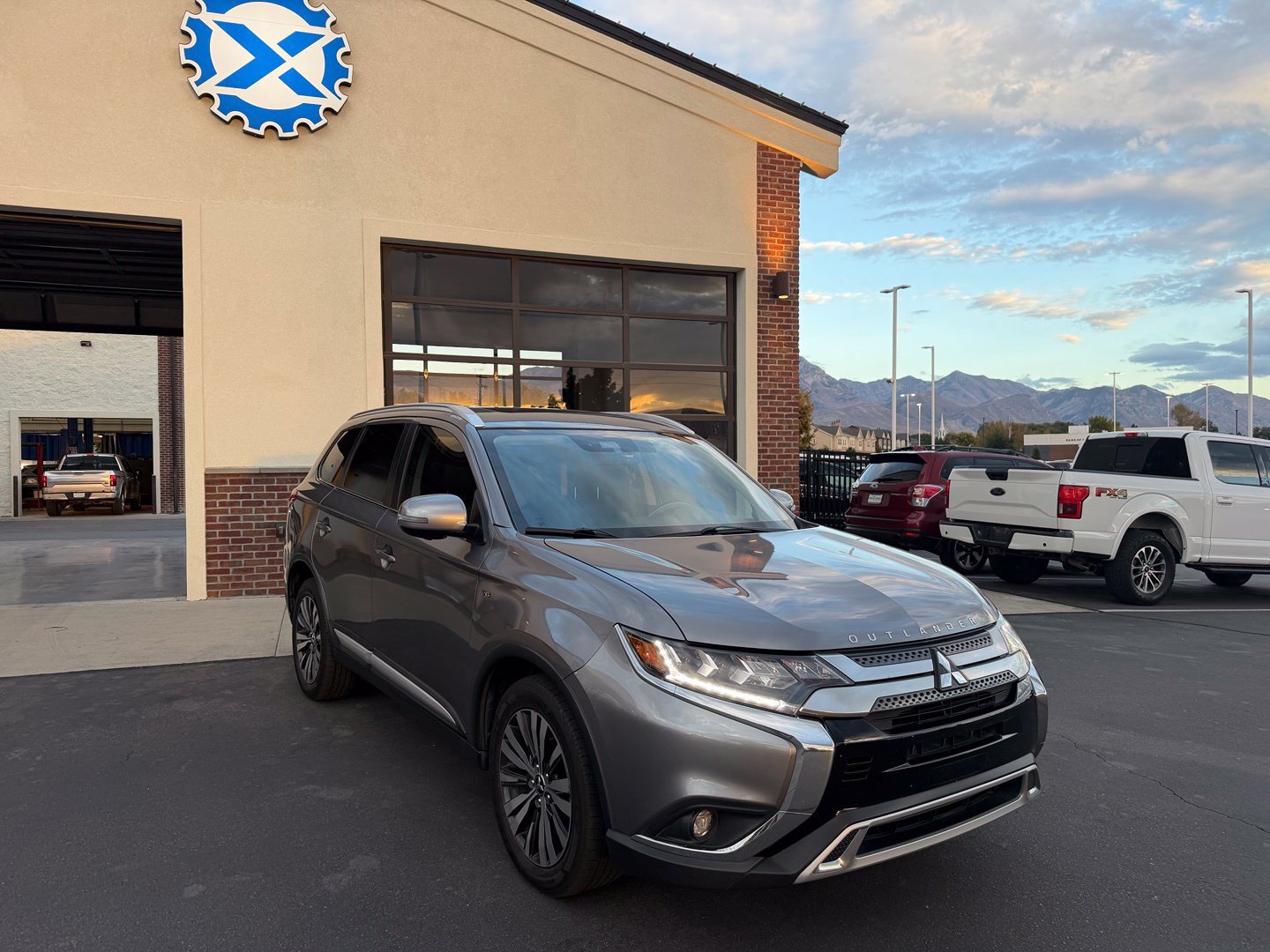 Used 2019 Mitsubishi Outlander GT AWD/4WD image 1