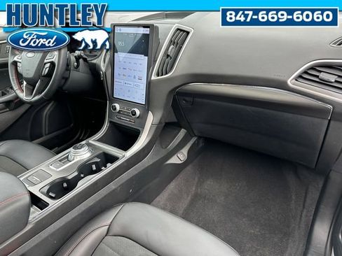 Used 2022 Ford Edge ST-Line w/ Class II Trailer Tow Package image 13