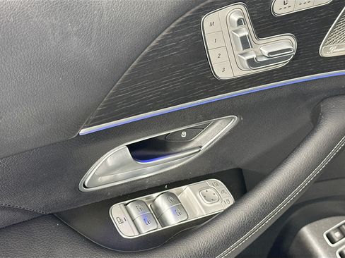 Used 2024 Mercedes-Benz GLE 450e 4MATIC image 18