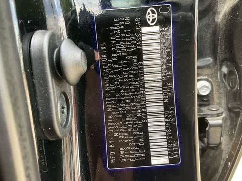 Used 2023 Toyota Corolla LE FWD image 28