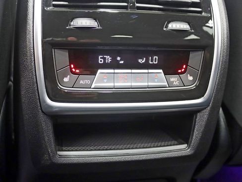 Used 2025 BMW X6 M60i AWD/4WD image 29