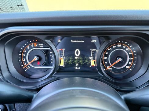 New 2025 Jeep Gladiator Sport w/ Premium Package image 13