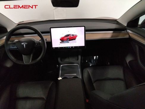 Used 2023 Tesla Model 3 Standard Range image 29