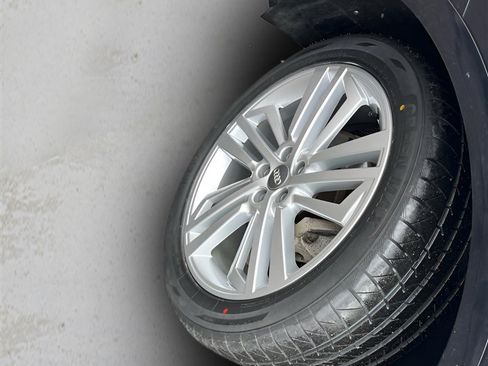 Used 2018 Audi Q5 2.0T Premium Plus w/ Premium Plus Package image 10