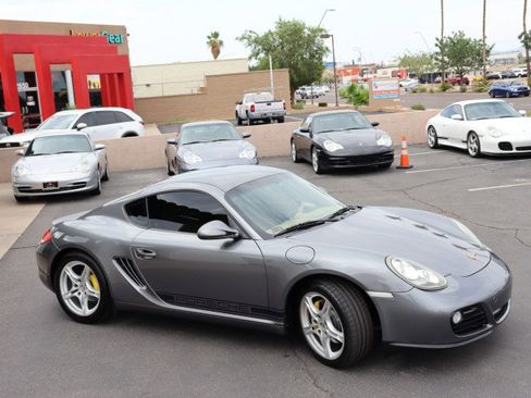Used 2010 Porsche Cayman image 11