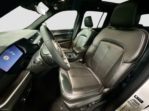 New 2026 Jeep Grand Cherokee Limited w/ Limited Altitude Package image 23