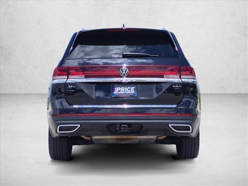 Used 2024 Volkswagen Atlas SEL AWD/4WD image 7