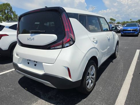 Certified 2024 Kia Soul LX FWD image 16