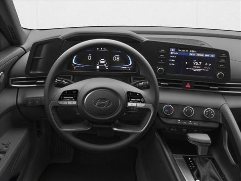 New 2026 Hyundai Elantra SE FWD image 4