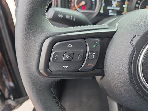 Certified 2025 Jeep Wrangler Unlimited Rubicon image 16