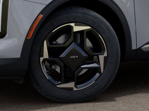 New 2026 Kia Sportage EX FWD image 9