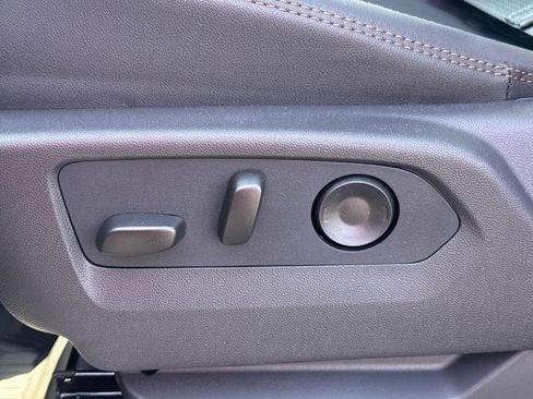 New 2026 GMC Sierra 2500 AT4 w/ AT4 Premium Plus Package AWD/4WD image 19