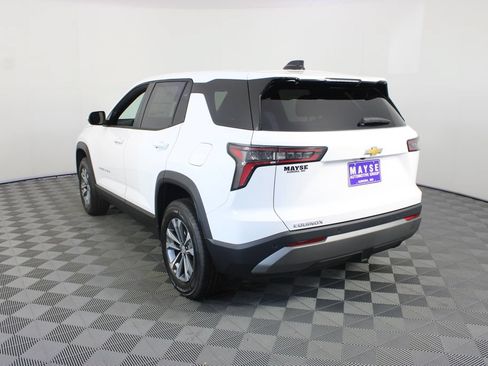 New 2027 Chevrolet Equinox LT w/ Convenience Package II FWD image 22