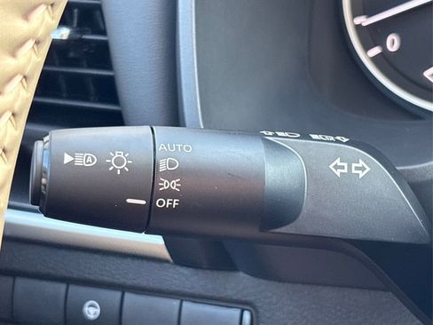 New 2026 Nissan Rogue SV image 25