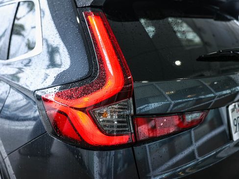 Used 2025 Honda CR-V LX image 8