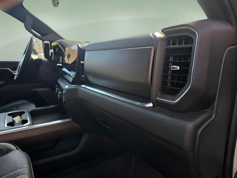 Used 2024 Chevrolet Silverado 2500 High Country w/ Technology Package AWD/4WD image 13