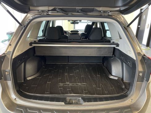 Used 2021 Subaru Forester Premium image 41