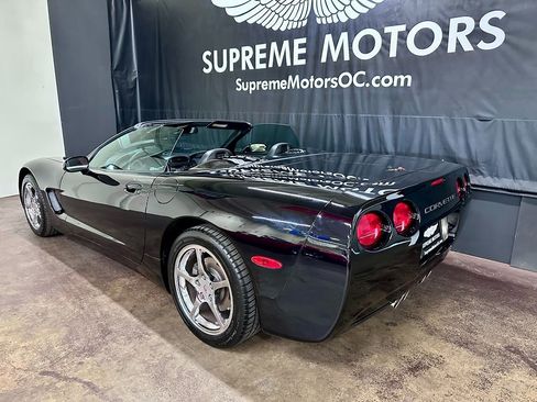 Used 2004 Chevrolet Corvette Convertible w/ Preferred Equipment Group image 6
