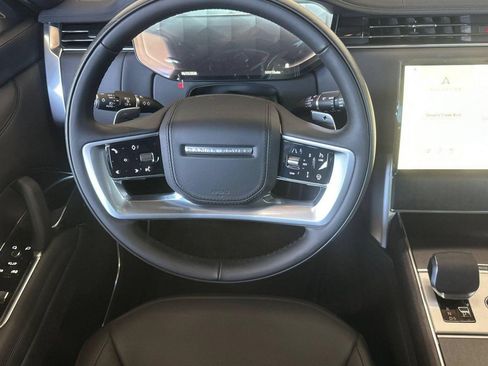 New 2026 Land Rover Range Rover SE AWD/4WD image 4