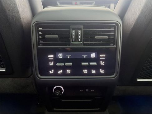 New 2025 Porsche Cayenne E-Hybrid image 19