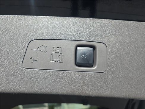 Used 2023 Lincoln Corsair FWD image 24