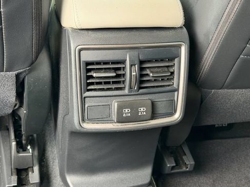 Certified 2023 Subaru Forester Limited AWD/4WD image 15