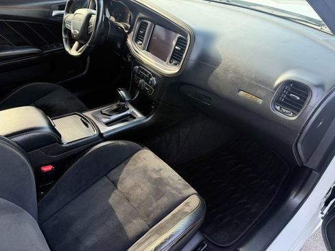 Used 2022 Dodge Charger Scat Pack image 4