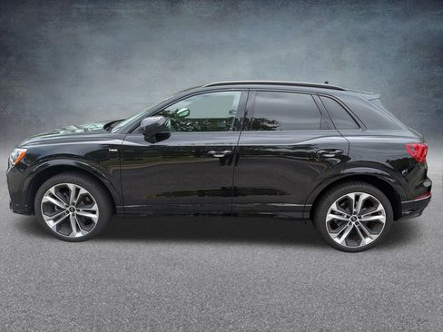 Used 2021 Audi Q3 2.0T Premium w/ Convenience Package AWD/4WD image 2