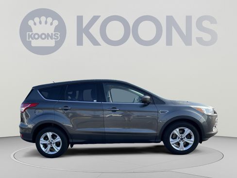 Used 2016 Ford Escape SE FWD image 8