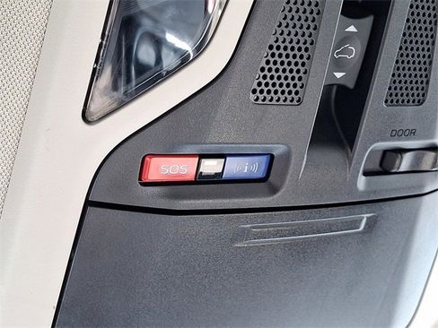 Used 2021 Subaru Outback Limited XT image 27